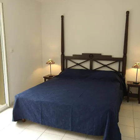 With Private Pool Near Aquitaine Coast * Lacanau